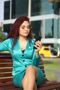 英文ビジネスメールの例文集はどこで見つけられる？